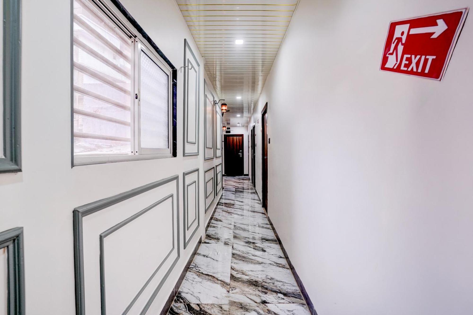 Hotel Ananta Near Andheri Station