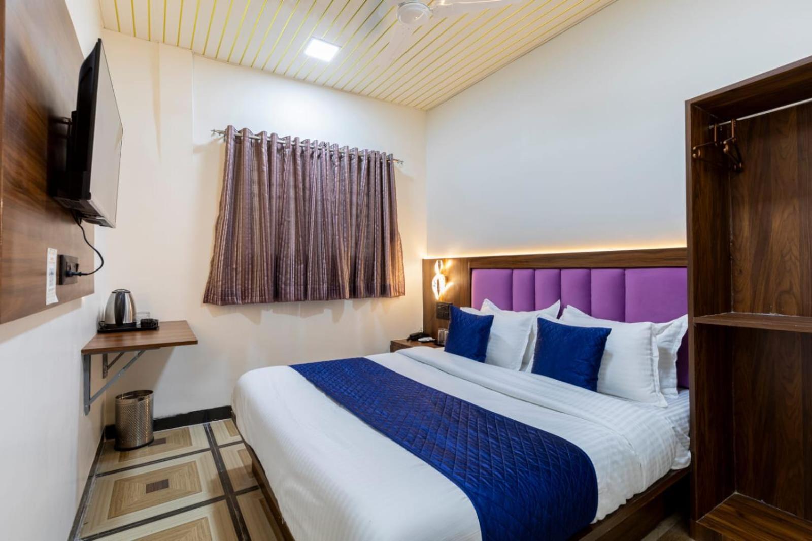 Ananta Near Andheri Station 3* Bombaj