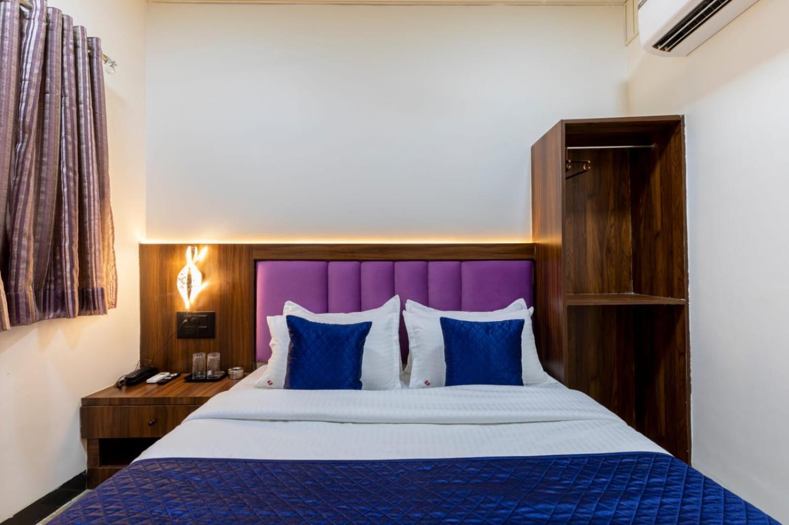 Hotel Ananta Near Andheri Station